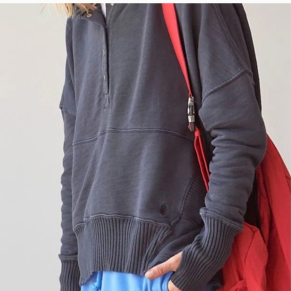 Free People Movement Solid Honey Dove Pullover Sweatshirt in Black Medium - Picture 2 of 7